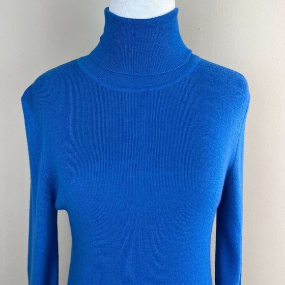 Ann Taylor Turtleneck Sweater L Blue Cashmere Blend Long Sleeve Lightweight Slim - Picture 2 of 8